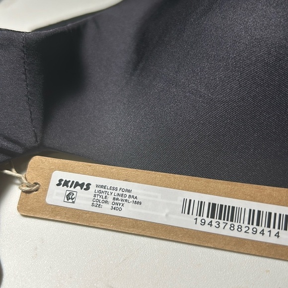 Skims wireless form lightly lined bra NWT 34DD - Picture 3 of 3